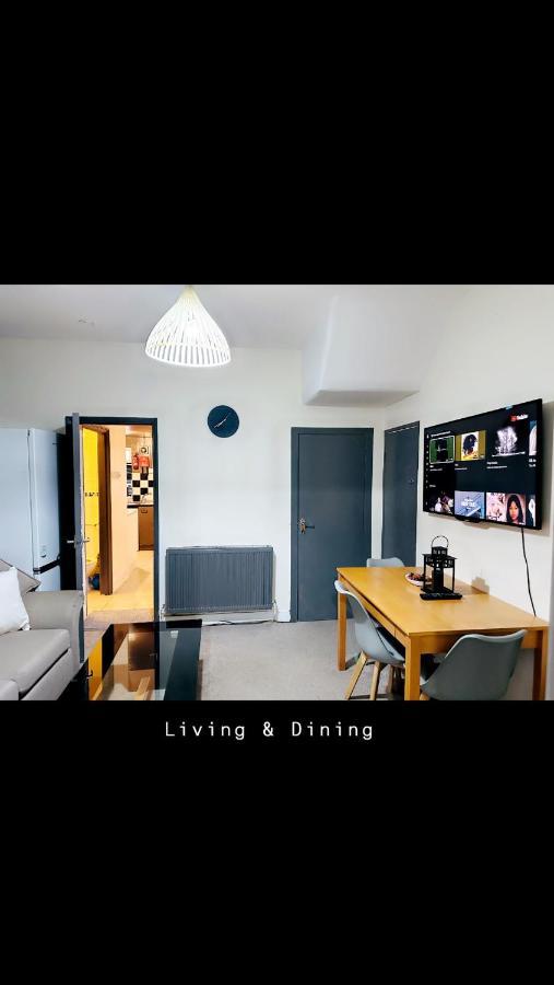 2 Bedroom Double Bed In East Londyn Zewnętrze zdjęcie